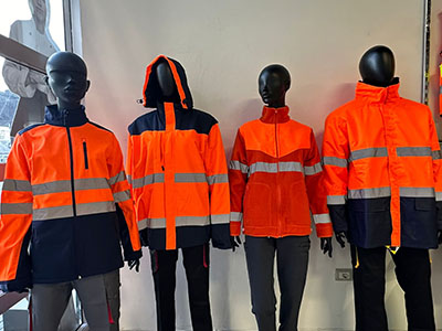 Xhupa fosforishent pune me porosi Xhupa fosforishent pune me porosi